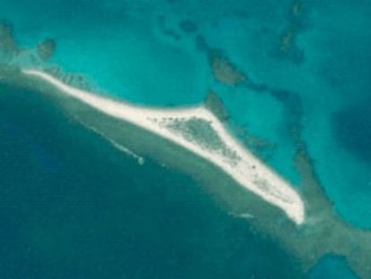 La pequeña y remota isla del Este era un paraíso natural donde desovaban las tortugas marinas verdes y habitaba la foca monje, ambas especies en peligro de exitinción