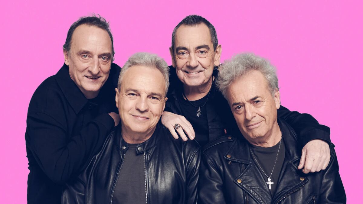 Los cuatro integrantes de la banda de música 'Hombres G' posan para el documental de Movistar Plus+.