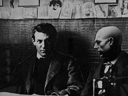 Picasso, a la izquierda, con Torres Campalans, en un fotomontaje de Josep Renau (Fundación Renau).