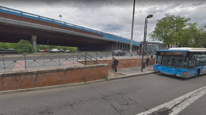 La avenida de Peña Prieta, cerca del puente de Vallecas.