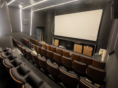 El cine Embajadores de Madrid, a pocos días de su apertura.