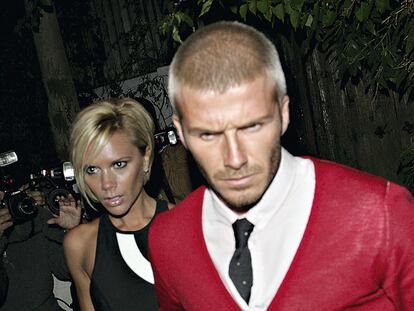 Un saludo a los pioneros: David y Victoria Beckham en 2007, cuando sacudían la actualidad a decolorado limpio.