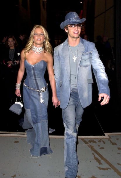 Entrega de los premios American Music Awards, 2001.
