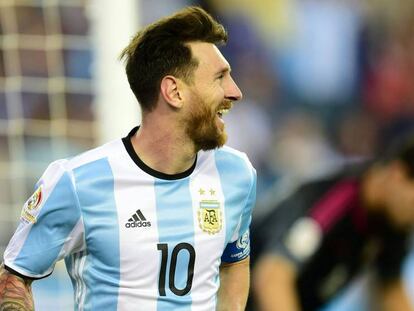 Messi celebra su gol 54 con Argentina. 