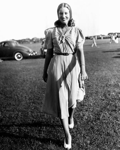 Little Edie en 1945 en los Hamptons, antes de su reclusión