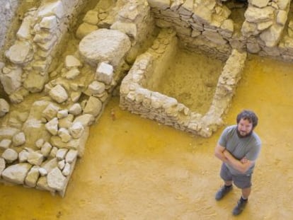 El arqueólogo Sergio García-Dils, en las excavaciones de Écija.