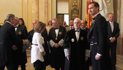 Divar y el príncipe Felipe, al inicio del acto del aniversario del Tribunal Supremo.
