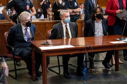 From left, Glenn Horowitz, Craig Inciardi and Edward Kosinski appear in criminal court after being indicted for conspiracy involving handwritten notes from the Eagles album 'Hotel California,' July 12, 2022, in New York.