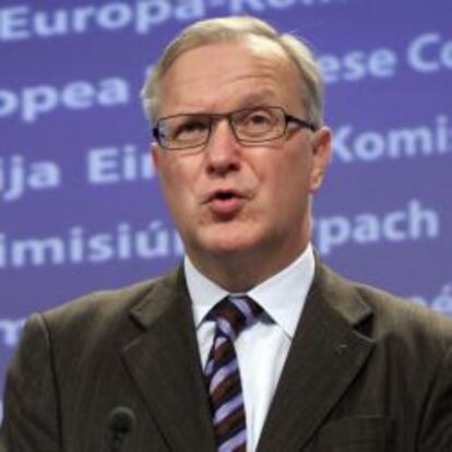 Rehn, durante la rueda de prensa en Bruselas.