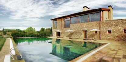 Piscina del hotel, en Fresnillos de las Dueñas, cerca de Aranda de Duero.