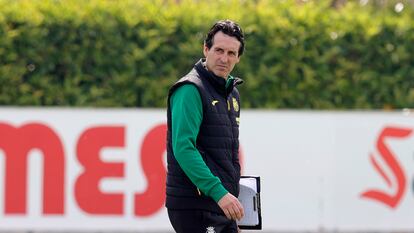 El entrenador del Villarreal, Unai Emery, este martes en el entrenamiento.