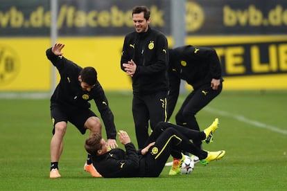Varios jugadores del Dortmund durante el entrenamiento.