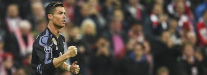 Cristiano celebra su primer gol al Bayern.