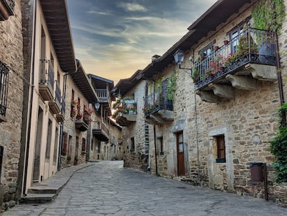 16 pueblos españoles que piden manga larga cuando cae la tarde