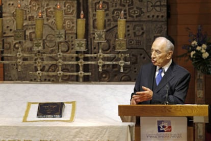 El presidente de Israel, Simon Peres, durante el encuentro con la comunidad judía.