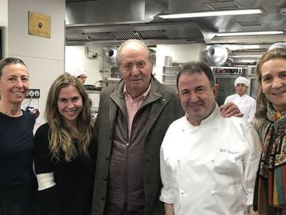 Don Juan Carlos y la infanta Elena, junto a Martín Berasategui en su restaurante de Lasarte Oria (Gipuzkoa).