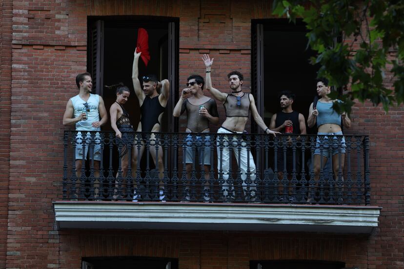 Cientos de miles de personas celebran en la calle el Orgullo más ...