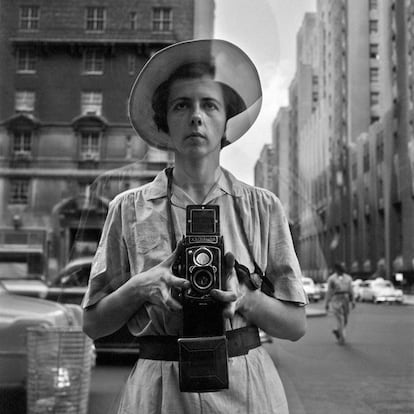 Así son las fotos de Vivian Maier, la niñera fotógrafa