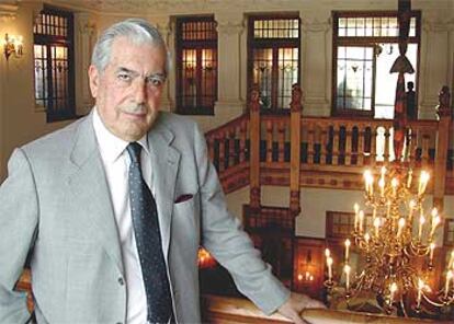 Mario Vargas Llosa, ayer, en el Palacio de la Magdalena de Santander.