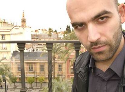 Roberto Saviano, ayer en la terraza del hotel en el que estaba alojado en Sevilla.