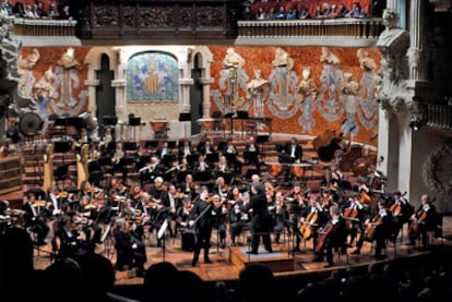 La Royal Concertgebouw Orchestra, durante su actuación ayer en el Palau de la Música de Barcelona.