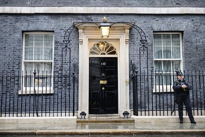 El número 10 de Downing Street, residencia oficial y despacho del primer ministro de Reino Unido.