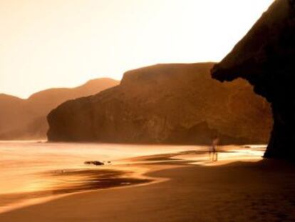 Playa de M&oacute;nsul, en el Cabo de Gata (Almer&iacute;a). 