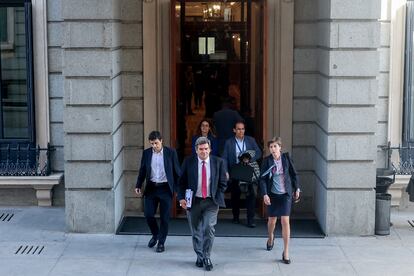 El ministro José Luis Escrivá, tras explicar la reforma de las pensiones en el Congreso.