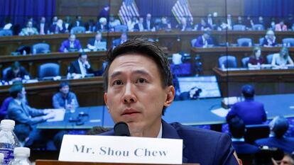 Shou Zi Chew, consejero delegado de TikTok, compareciendo en el Capitolio, en Washington, el 23 de marzo.