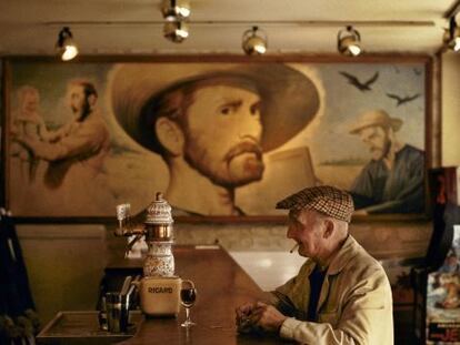 Mural de la pel&iacute;cula &#039;El loco del pelo rojo&#039;, de Vincente Minnelli, en un bar de Auvers-sur-Oise (Francia).