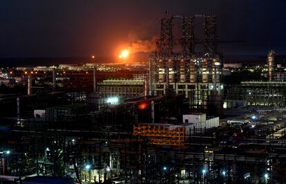 La nueva refinería, Olmeca, en Dos Bocas, Tabasco (México).