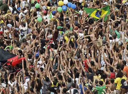 Río de Janeiro se convierte en una fiesta tras conocer que será la sede de los Juegos 2016.