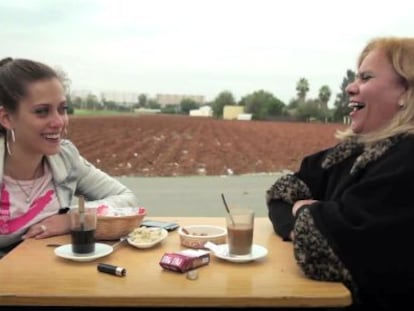 María León y Carmina Barrios, dos de las protagonistas de la serie 'Allí abajo'.