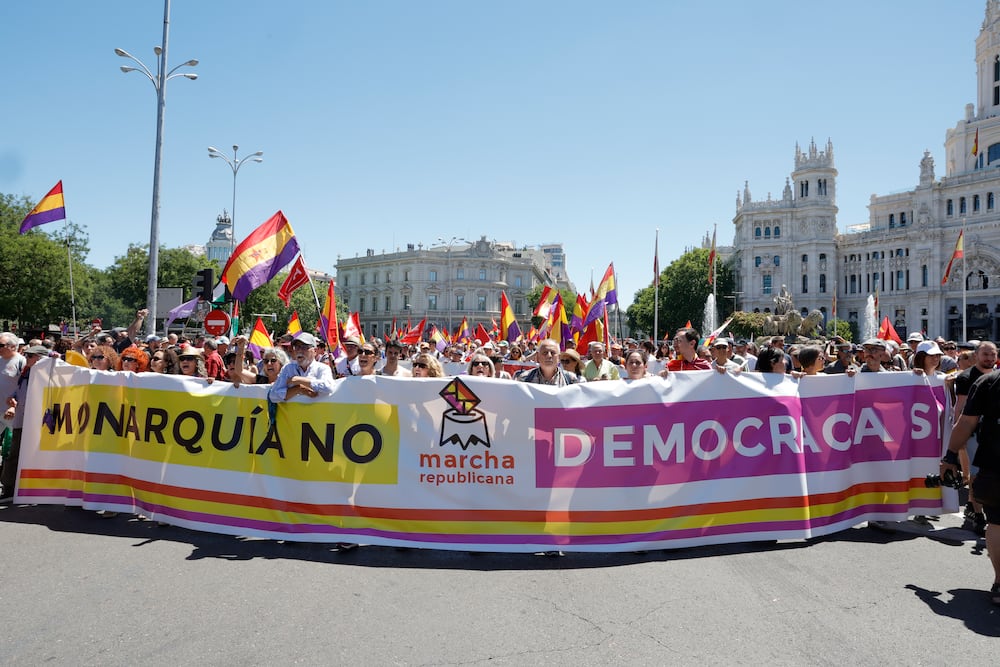 Miles de personas se manifiestan en Madrid por la abolición de la ...