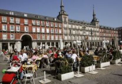 Terrazas instaladas en la Plaza Mayor de Madrid. 