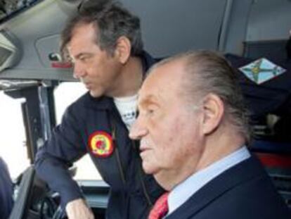 El rey Juan Carlos dentro del nuevo avión A-400M de Airbus Military