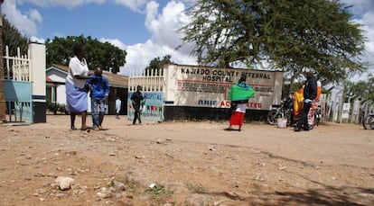 Los pacientes acuden al hospital de referencia del condado de Kajiado, en el sector keniano del valle del Rift, para recibir tratamiento.