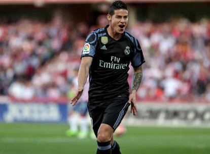 La celebración de James después del segundo gol al Granada.