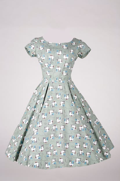 Vestido de Fuller Fabrics a partir de motivos extraídos de la obra de Joan Miró 'Farmer’s Dinner' (1955).