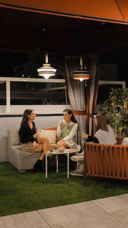 La Terraza de Malteses se encuentra en el barrio comercial de Triana, en Las Palmas.