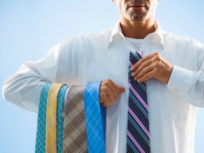 Un complemento elegante para lucir con todo tipo de trajes. GETTY IMAGES.