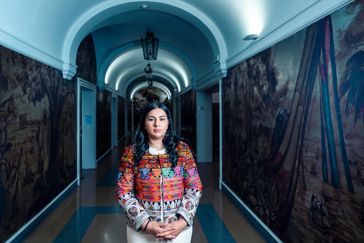 Khadija Amin, refugiada afgana: “No tengo un solo documento que acredite que mis hijos son mis hijos”