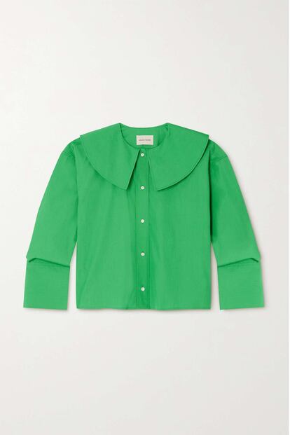 Si al cuello Peter Pan le sumas el potente color verde y la silueta recta, tienes con esta camisa de Loulou Studio una de las prendas más especiales de tu armario.

Antes 227€, AHORA 90,80€