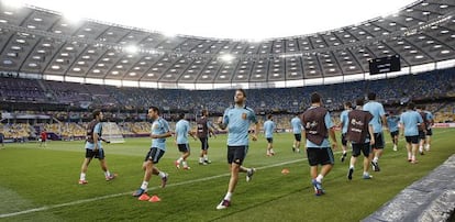 La selección española, durante su entrenamiento en Kiev