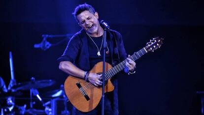 El cantante Alejandro Sanz, en un concierto.