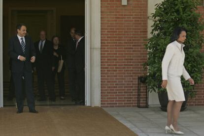 La secretaria de Estado de la Administración Bush, Condoleezza Rice, abandona La Moncloa tras una reunión con Zapatero en 2007.