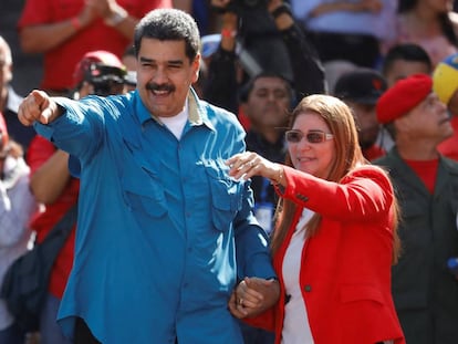 El presidente venezolano Nicol&aacute;s Maduro, con su esposa Cilia Flores, en Caracas. 