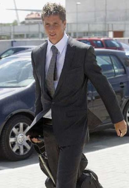 Fernando Torres,  a su llegada a la concentración de Las Rozas.