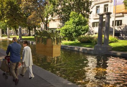 Prototipo de 'Refugiados', escultura de Bel Borda que se instalará en Madrid en marzo de 2019. 