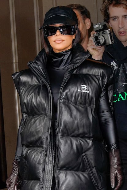 Desde hace unos meses resulta complicado ver a Kim Kardashian enfundada en una marca que no sea Balenciaga.